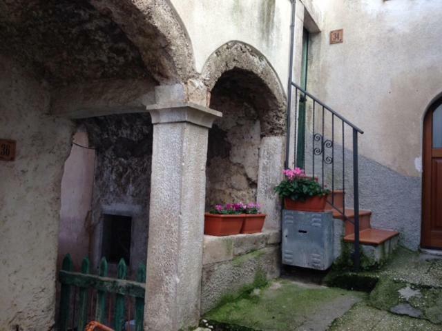 Il Borgo 19 Apartment Scapoli Bagian luar foto